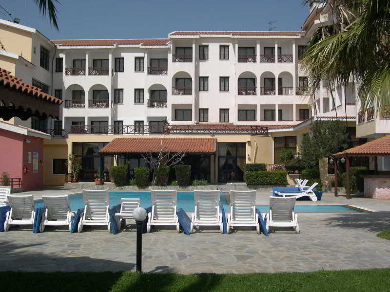 Episkopiana Hotel & Sport Resort Episkopi  Exteriör bild