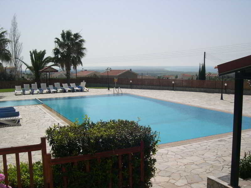 Episkopiana Hotel & Sport Resort Episkopi  Exteriör bild